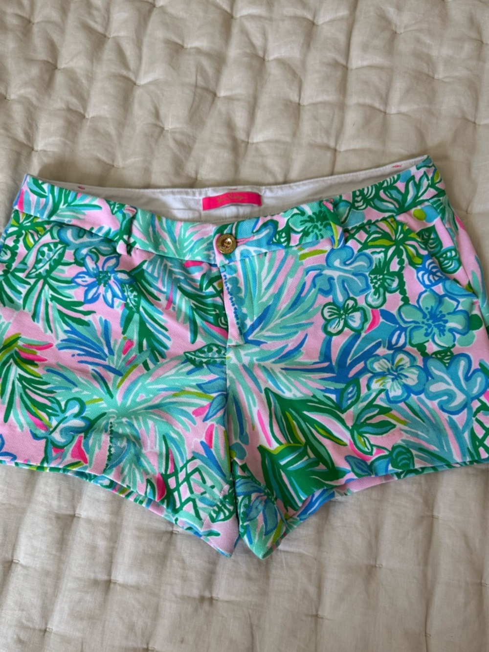 Women’s Lilly Pulitzer shorts